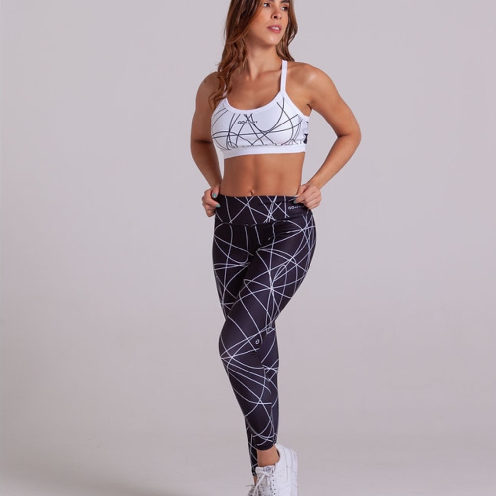 Two piece New Supplex tummy control butt lift Colombian legging and top.
